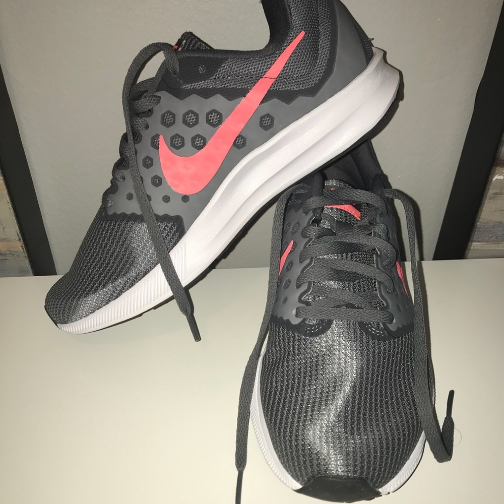 Brand new nike shoes